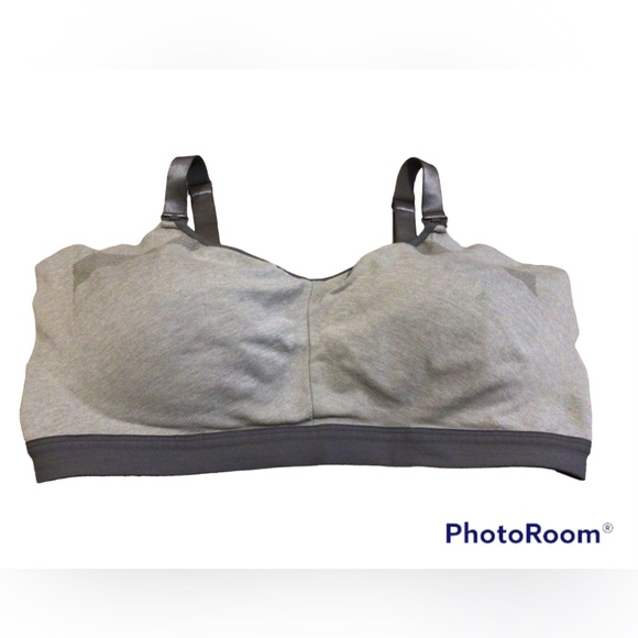 Cacique Intimates & Sleepwear Cacique Nursing Bra Size 2224 Poshmark